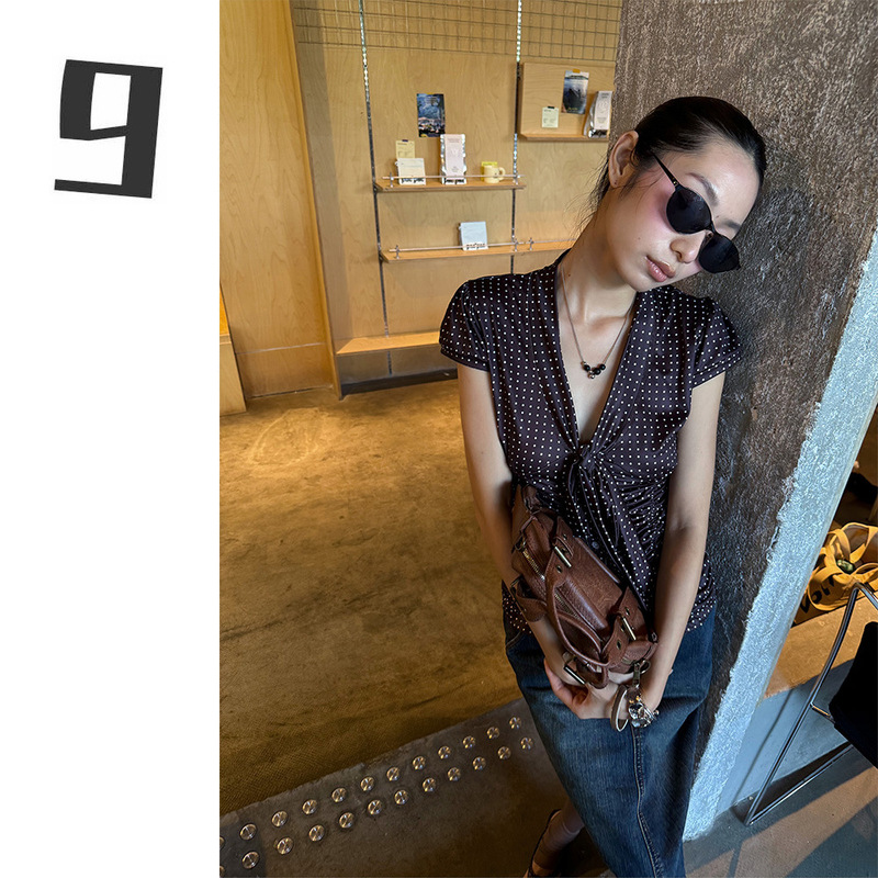 [9Hour] Retro Polka Dot Chic Shirt for Women Summer French Style Waist-Cinching Short-Sleeved Shirt V-Neck Top M5757