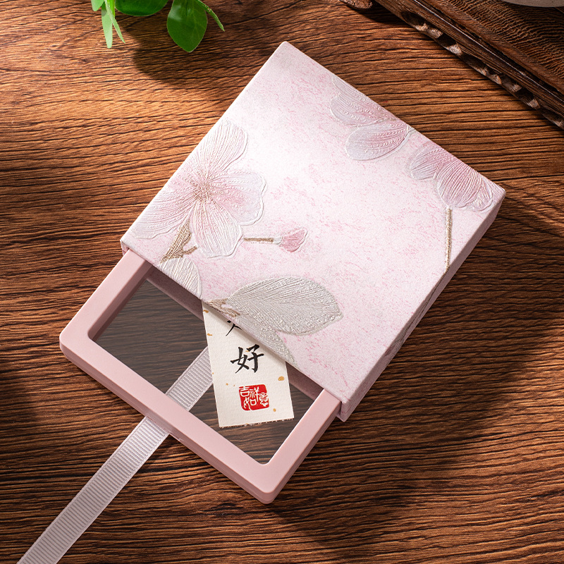 Caja de regalo rosa de flores; 9cm * 9cm * 2cm (medio)