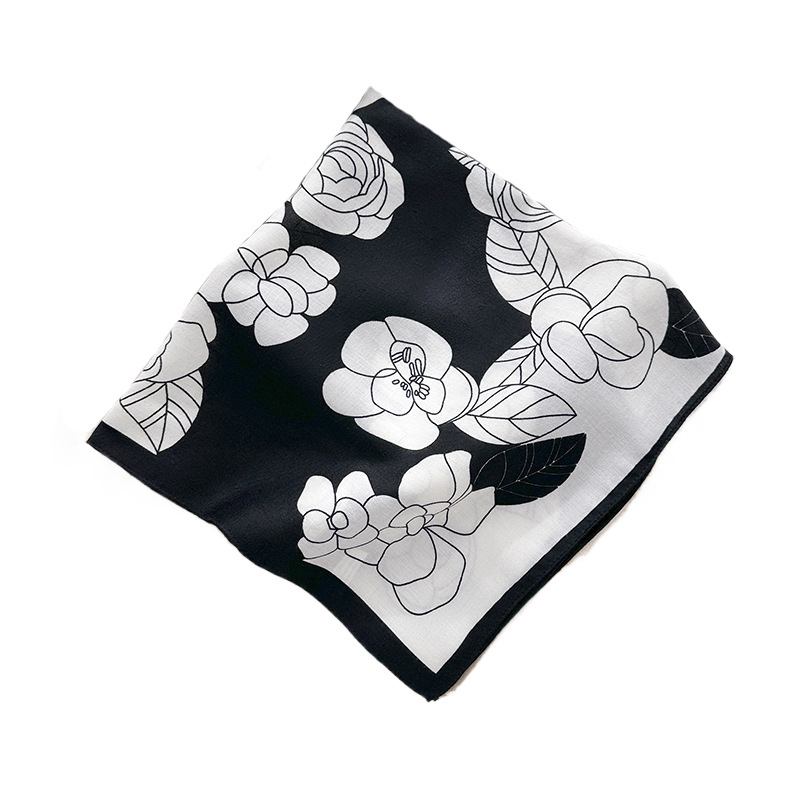 Primavera y otoño floral impresión bufandas de seda delgadas damas elegante estilo exterior 68 personaje bufandas cuadradas de alta calidad regalos de vacaciones