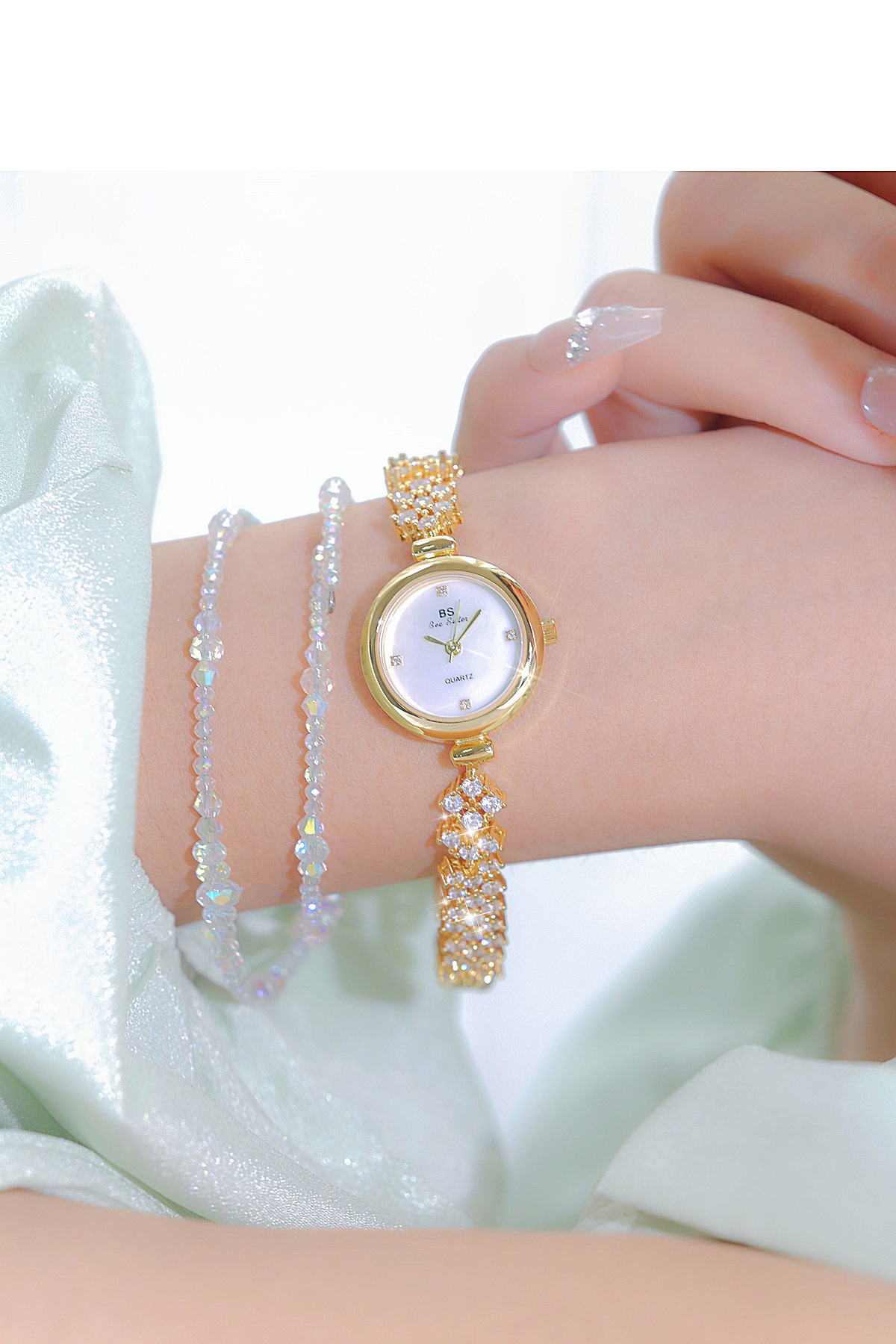 35g Weight Tempered Glass Mirror Material Alloy Strap Material Watch Classification Pointer Display Type Jewelry Buckle Buckle Style Round Dial Shape Holiday, Daily Occasion Quartz Movement Solid Color Pattern All Seasons Season Women's Gender Retro, Classic Style Style Retro Classic Style Solid Color Jewelry Buckle Quartz Watch 9
