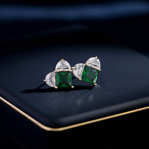s925 silver needle ear piercing earrings, super fairy temperament, sweet and fresh earrings, simple and versatile, small, love-shaped earrings