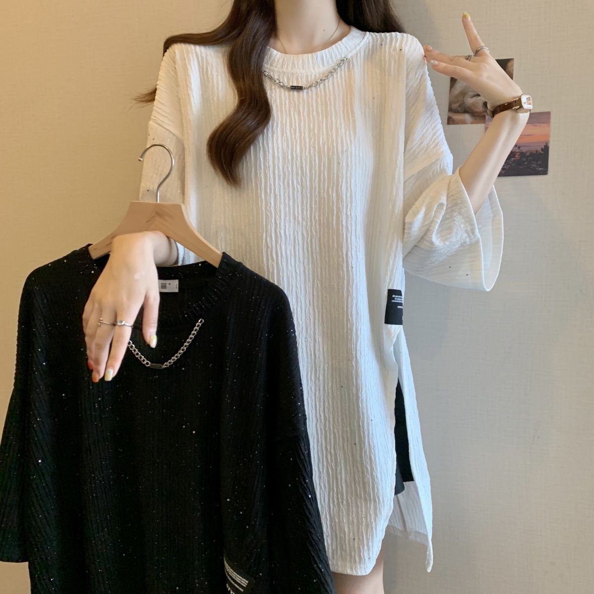 Camiseta de manga corta con cadena de lentejuelas de textura de gran tamaño para mujer verano nuevo estilo suelto y delgado top de longitud media para mujer