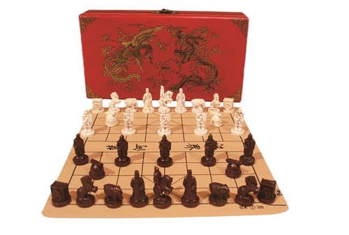 Cross-border hot selling antique Chinese chess PU leather chessboard Xi'an terracotta warriors and horses chess pieces character style parent-child gifts