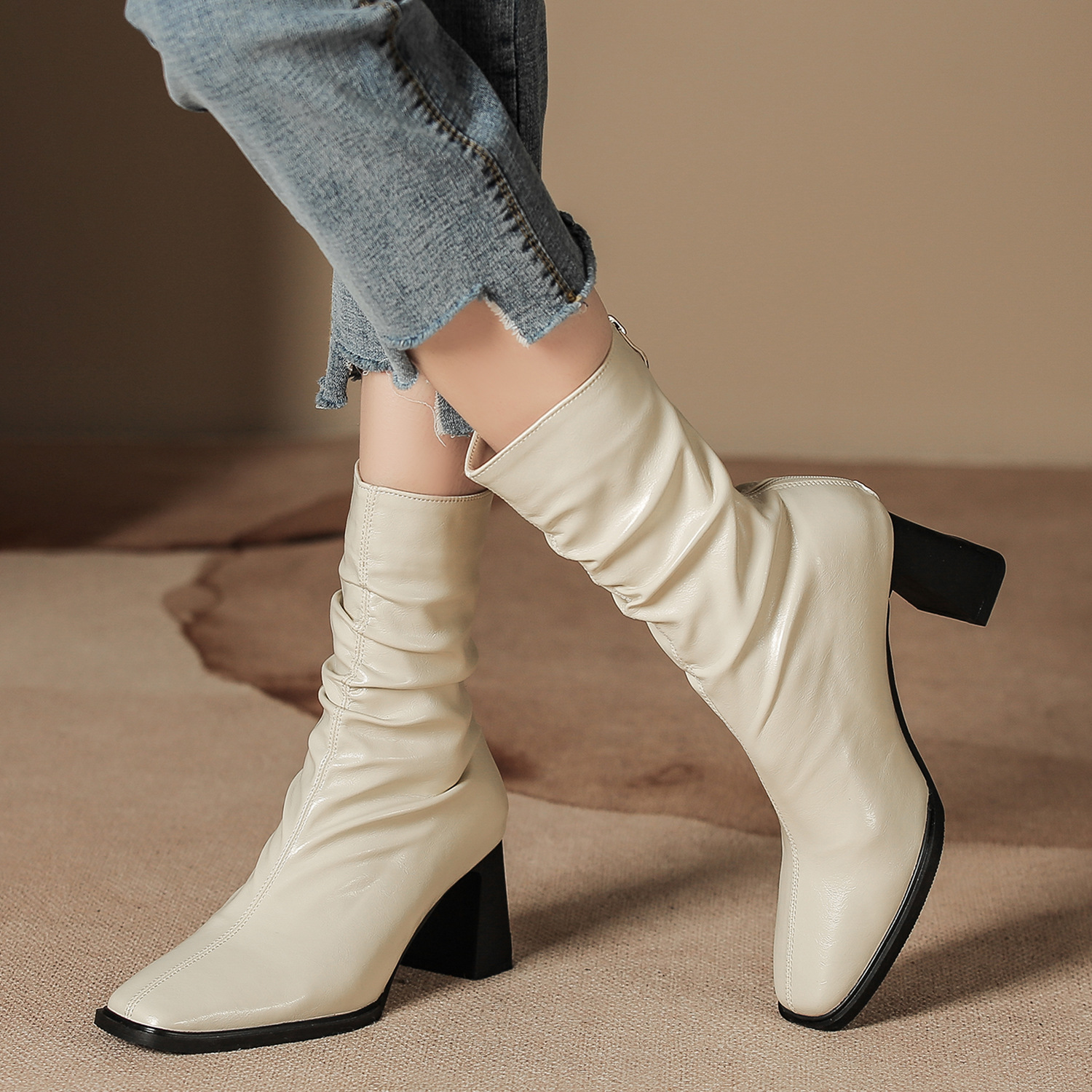 오프화이트 플러스 벨벳