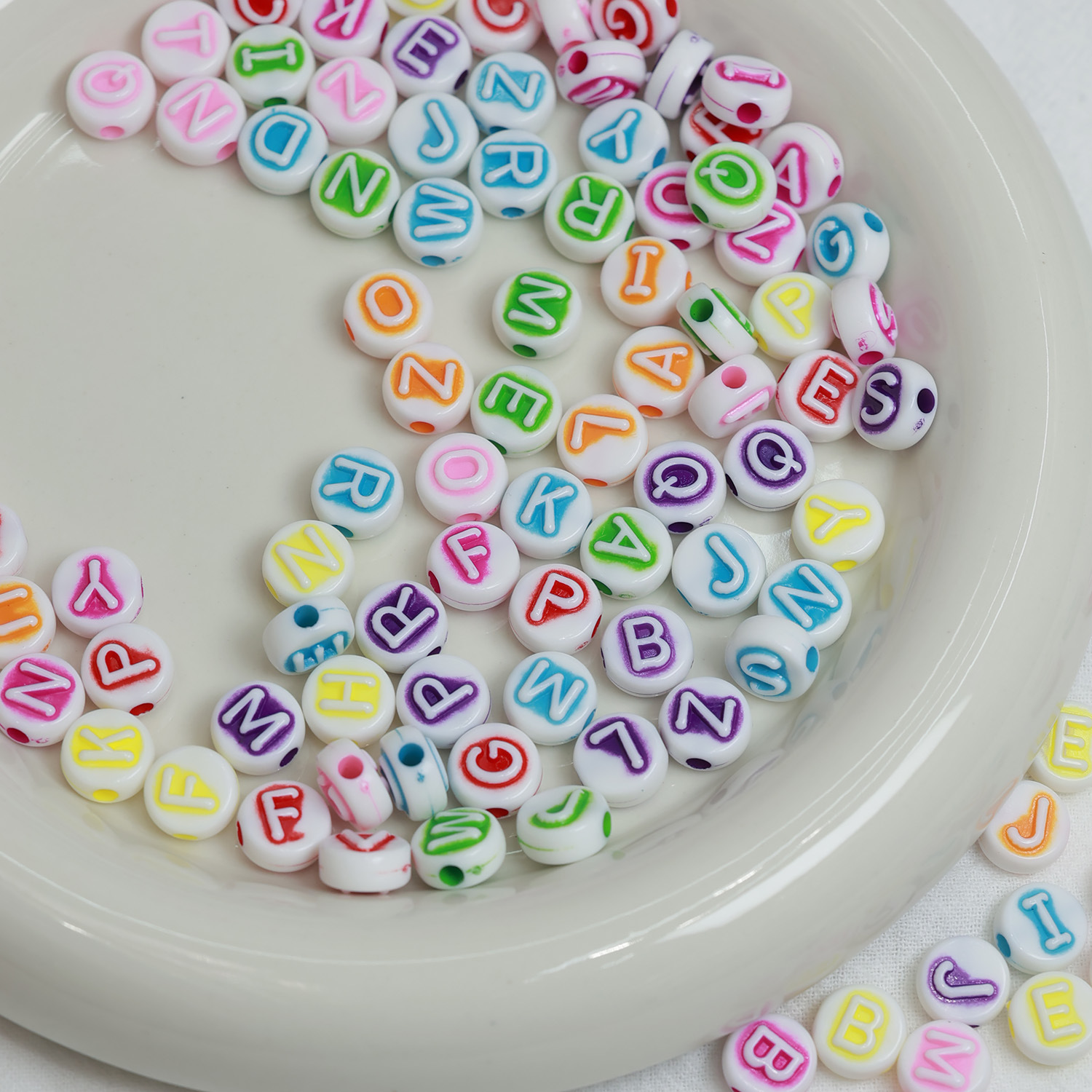 DIY儿童手工串珠字母珠编织手链早教彩色手工马卡龙散珠散珠配件