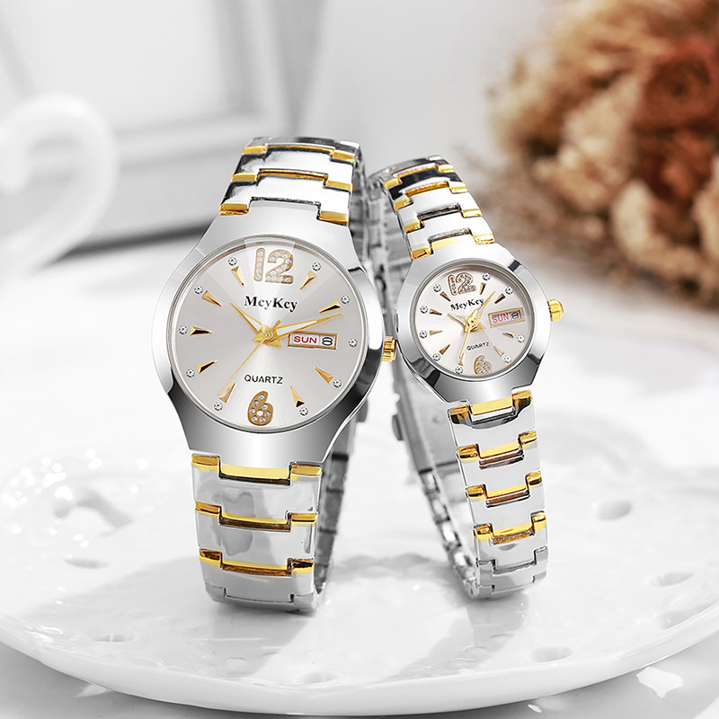 Mcykcy Watch New Model Tungsten Steel Men's Watch with Rhinestone Numbers, Round Quartz Watch, Business Quartz Watch with Gold and Silver Inlaid Diamonds