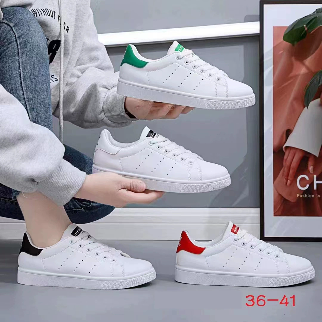 Маленькие белые туфли из искусственной кожи Джокер дышащие повседневные кроссовки женские туфли без тарелок классические нишевые туфли для пар Женская обувь