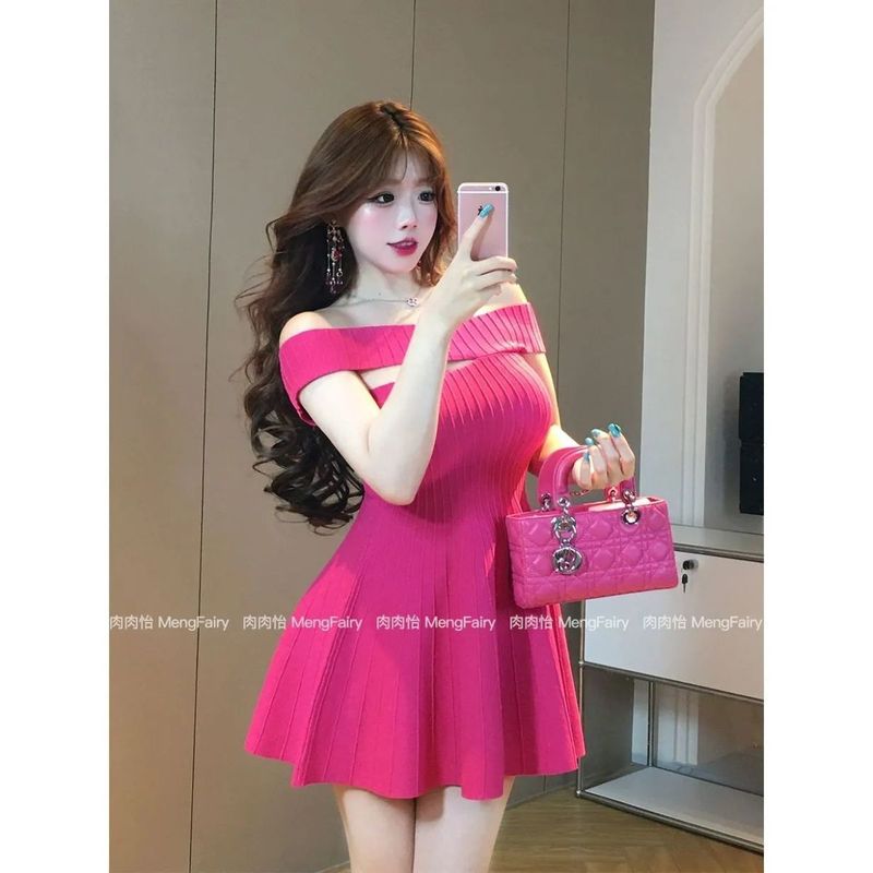 One-Shoulder, Cross-Shoulder, Two-Way Wear Knitted Summer and Autumn Dopamine-Style Halter Dress for Socialites One-Shoulder, Cross-Shoulder, Two-Way Wear Knitted Summer and Autumn Dopamine-Style Halter Dress for Socialites