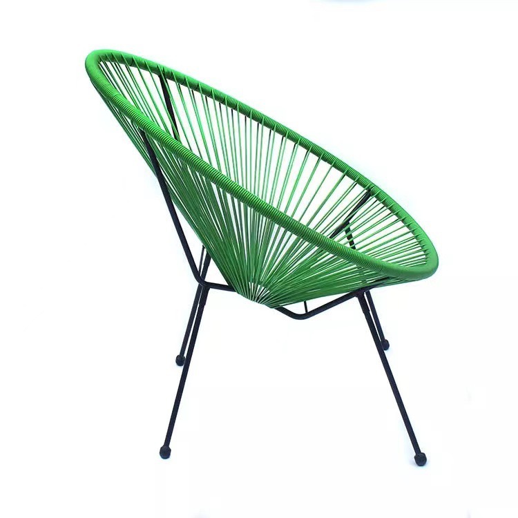 Silla de huevo personalizada color huevo balcón mecedora de caña material transpirable con mini mesa de té de hierro forjado pequeño image 5