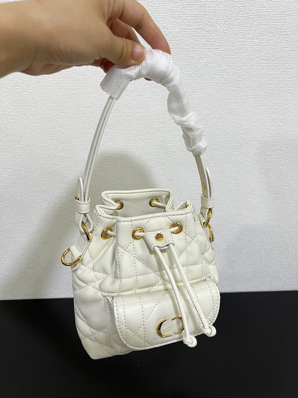 正確版D家の新型caroバケツバッグミニ羊皮刺繍糸引きハンドバッグ本革シングルショルダーバッグ|undefined