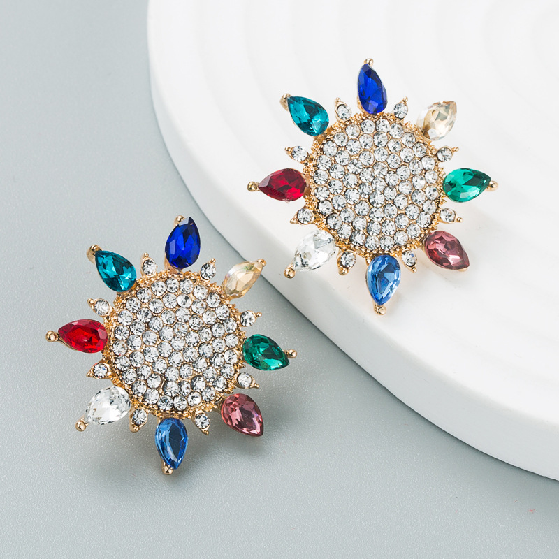 Fashion Brand New Design Alloy Rhinestone-studded Sunflower Earrings display picture 4