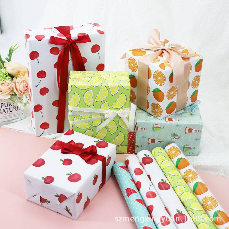 Fruta creativa simple dibujos animados niños estudiante de alta gama cumpleaños Día de San Valentín papel de embalaje de regalo papel de cubierta de libro