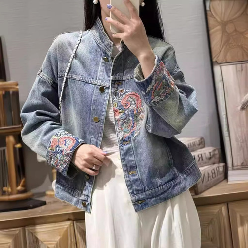 Early spring wear high-end denim blue new Chinese style retro national style embroidered jacket for women 2024 thirteen lines new style for women