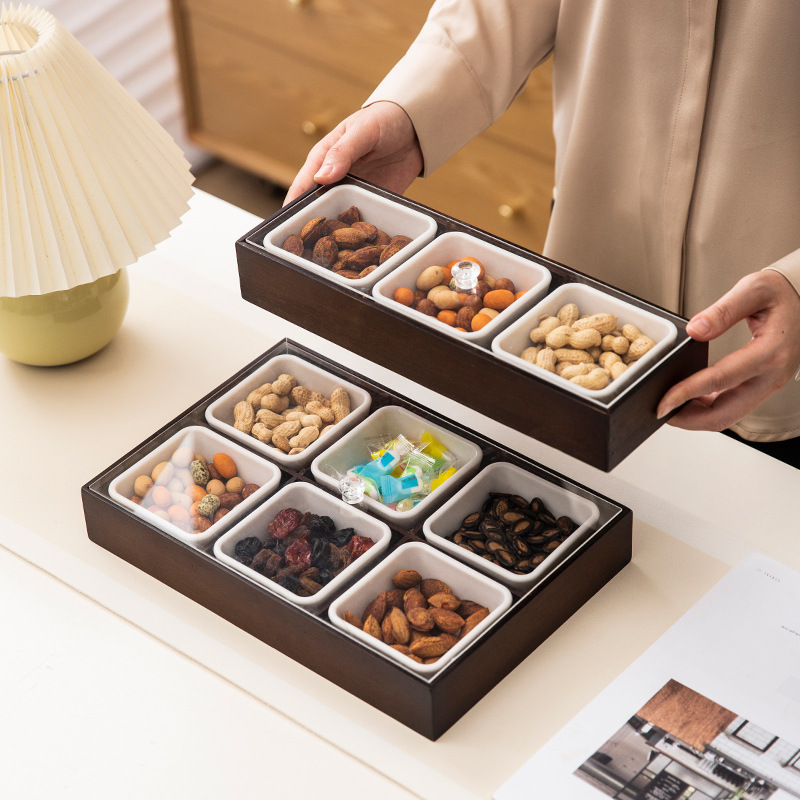 Holiday Hospitality Home Bamboo Candy Cracker Box with Crowded Candy and Cracker Box for New Year Living Room Snacks Creative Crowded Fruit Plate with Lid