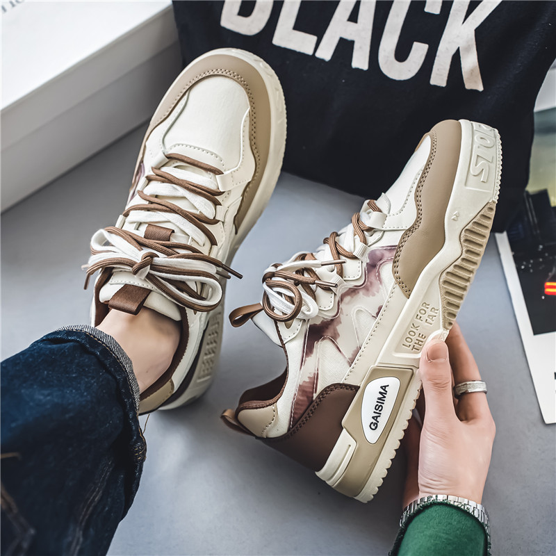 Estudiantes zapatos de patina baja otoño 2025 nuevos zapatos casuales de suela gruesa de diseño de nicho zapatos deportivos de moda zapatos de hombre