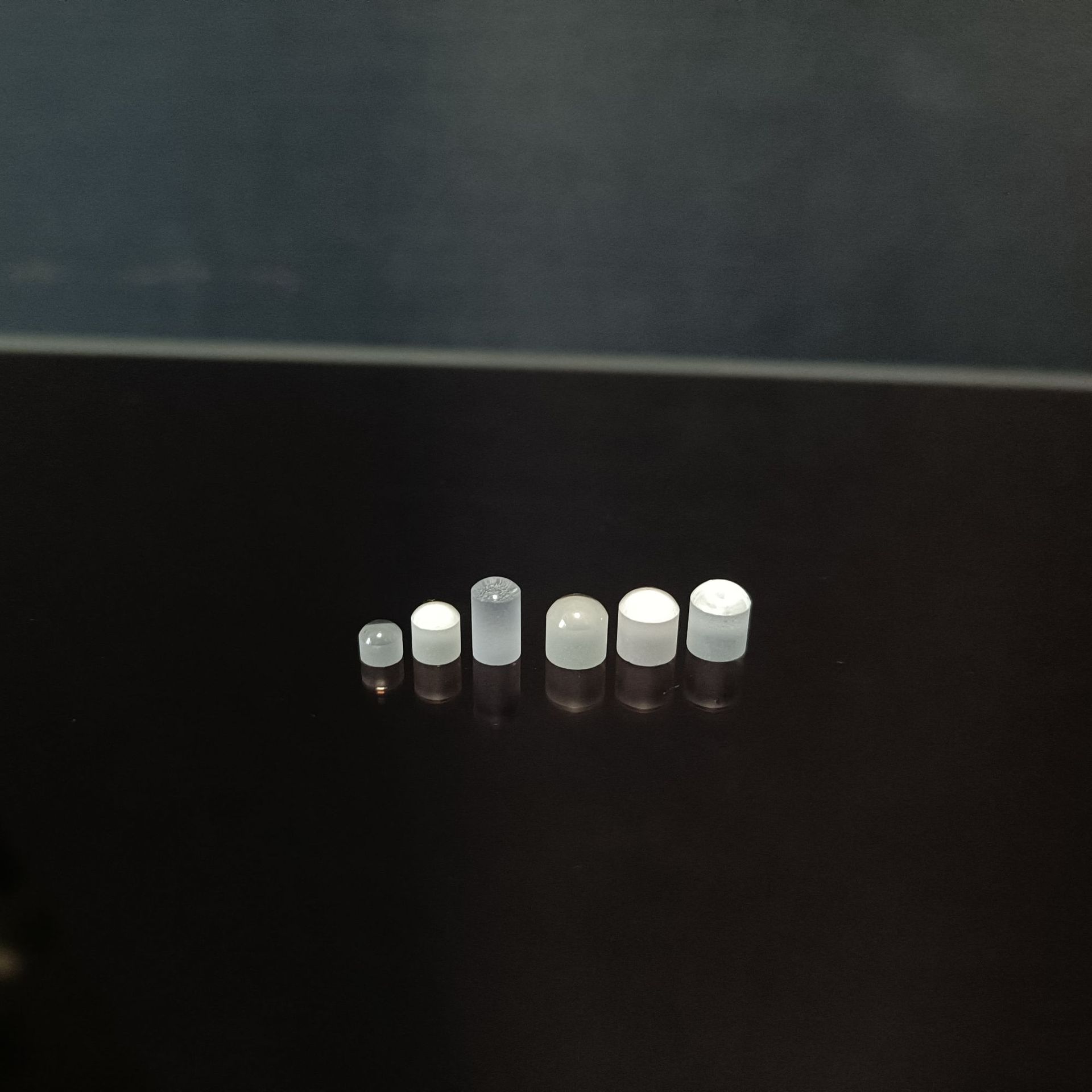 语言投影石出口照片专用柱形透镜图案定zhi纳米石石定制高清投影