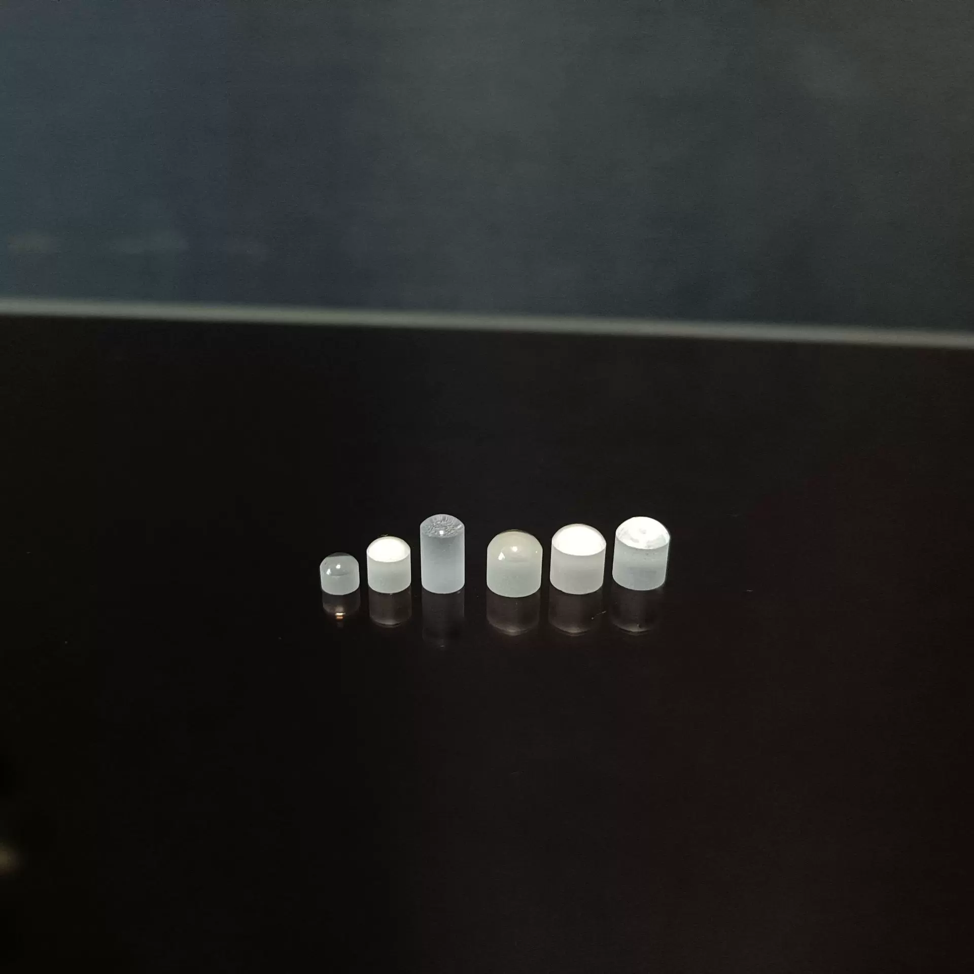 语言投影石出口照片专用柱形透镜图案定zhi纳米石石定制高清投影