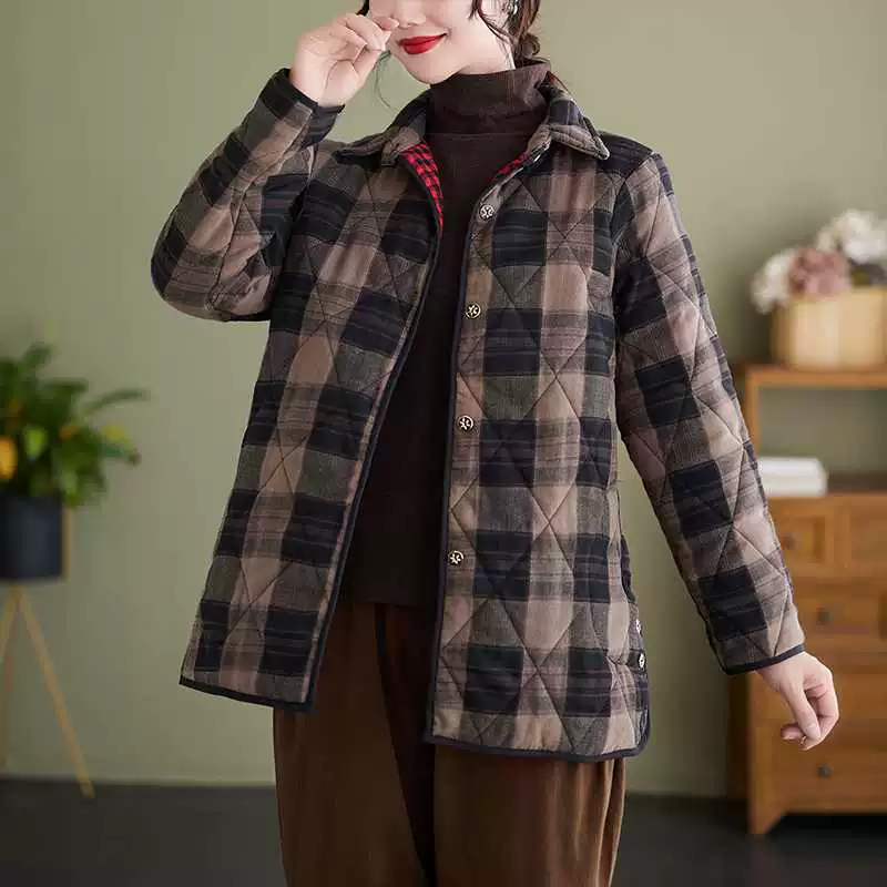 Женская зимняя хлопчатобумажная куртка среднего возраста мама клетчатая куртка