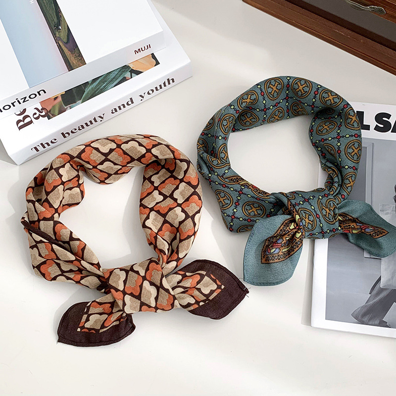 Bufandas de seda cuadrada alta sensación de 2025 nuevo bufandas de algodón de anacaju versátil pequeña bufandas de cabello cuadrada bufandas de seda al por mayor