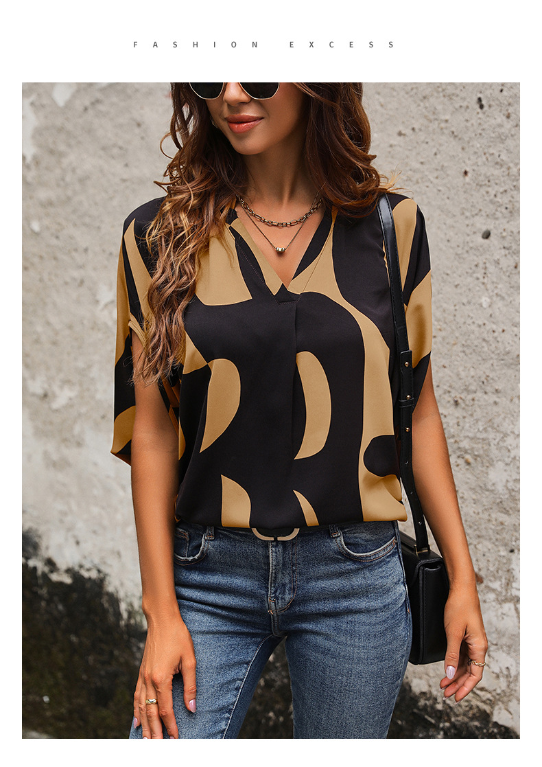 Printed Short-sleeved Pullover V-neck shirt_voghion.com