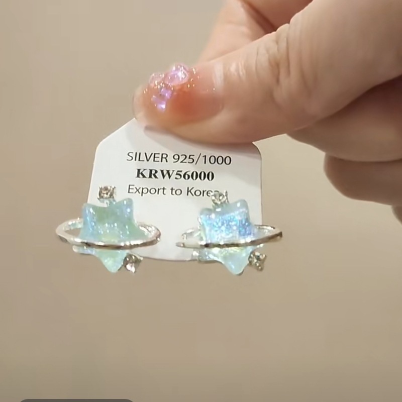 ニッチなデザインの高級ブルーバタフライパールイヤリング、女性用、2025年夏の新作人気ファッションイヤリング