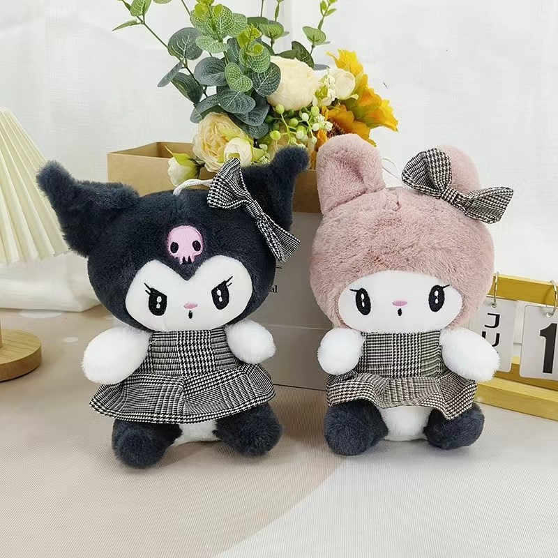 Juguetes de peluche lindos muñecas de frutas almohada muñeca agarra muñeca boda tira muñeca de tela muñeca estand juguetes regalos