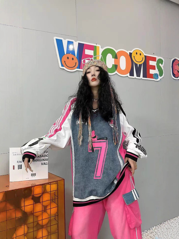 欧货卫衣女2025秋季新款个性卡通7字母印花撞色袖子宽松牛仔T恤潮|undefined