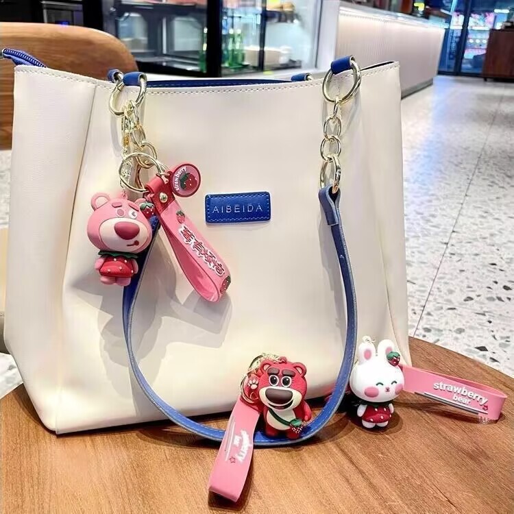 クリエイティブ漫画イチゴクマキーホルダーペンダント車のキーチェーンカップルバッグペンダントイベント小さなギフト卸売|undefined