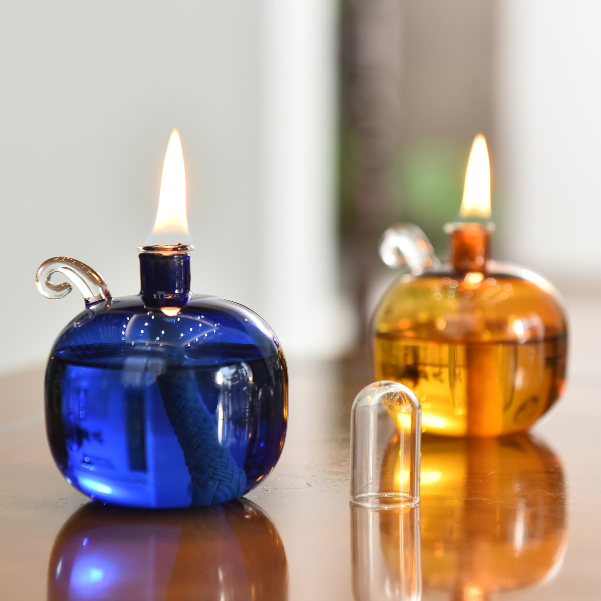 Lámpara de aceite de vidrio redonda esférica de color creativa candelabro decoración simple lámpara de mantequilla de escritorio doméstica moderna sin humo