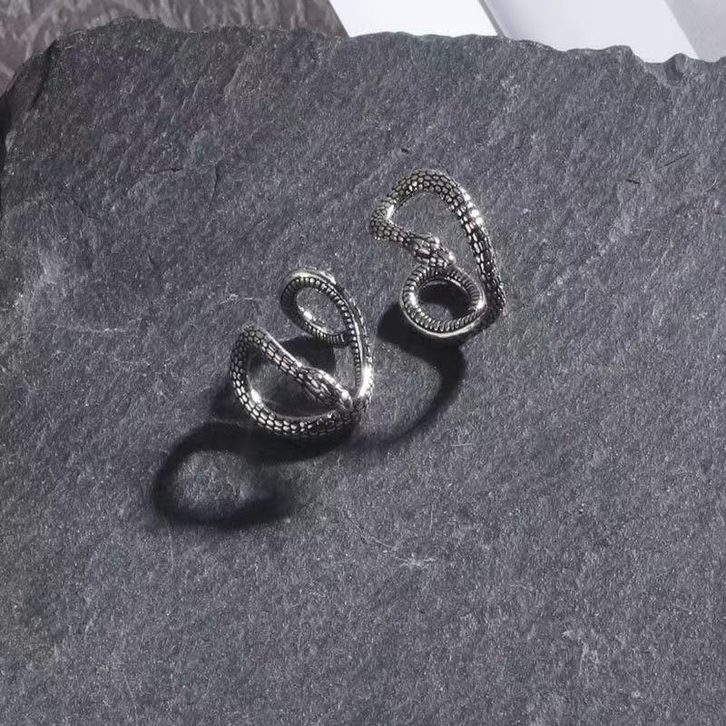 Retro clip de orejas de serpiente sin agujeros de orejas para hombres pendientes de orejas colgantes de nicho de alta calidad joyas personales transfronterizas