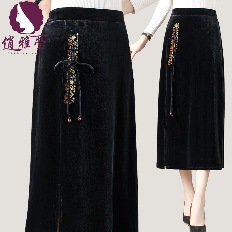 Новая юбка в китайском стиле для мам на весну и осень, вышитая юбка для женщин среднего и старшего возраста, элегантная приталенная юбка с разрезом для создания изящного образа.