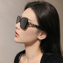 時尚太陽眼鏡女墨鏡不對稱鏤空鑲鑽字母LOGO鏡腿CH5422矩形墨鏡