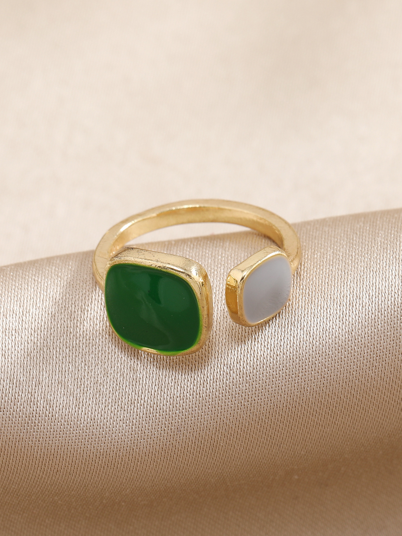 Fashion Geometric Alloy Epoxy Plating Open Ring