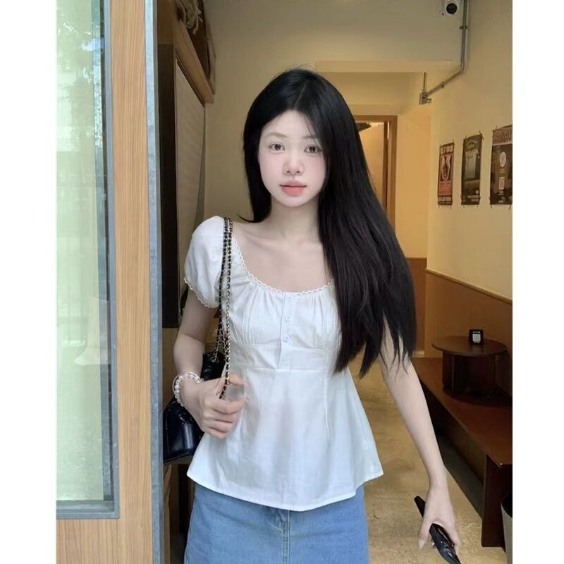 Gentle and Stylish White Short-Sleeve Shirt for Women, Summer Design, Unique and Youthful, Chic Short Top, Trendy Gentle and Stylish White Short-Sleeve Shirt for Women, Summer Design, Unique and Youthful, Chic Short Top, Trendy
