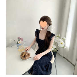 波点藏青吊带连衣裙女法式茶歇中长裙收腰显瘦新款时尚气质长裙潮