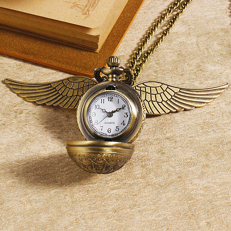 Harry Potter Peripheral Pocket Watch Golden Snitch Ball Vintage Necklace Watch Flip Large Wings Pendant Memorial Watch