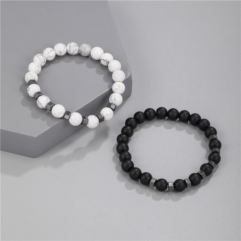 Ensemble De Nouveaux Bracelets Pour Hommes En Perles Blanches Et Noires display picture 3