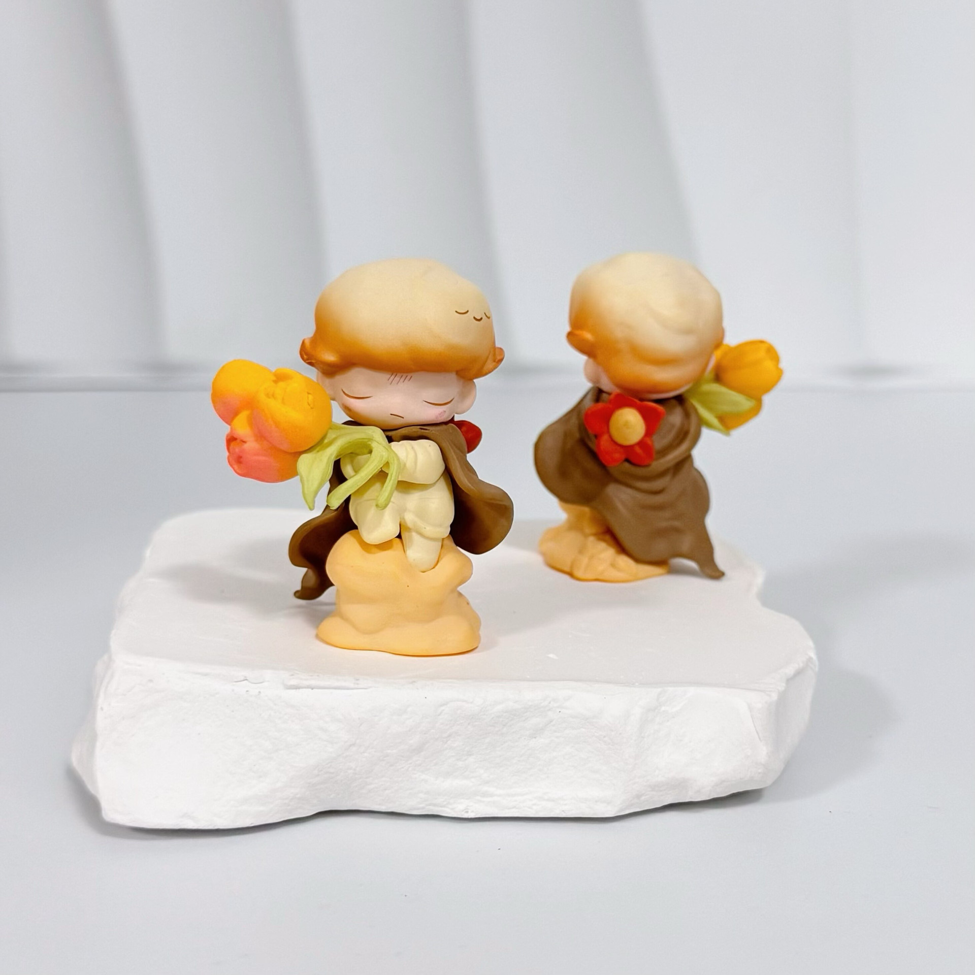 Dimoo's Instant Adventure Car Ornament - Cute Cartoon Decoration for Car Screen and Center Console