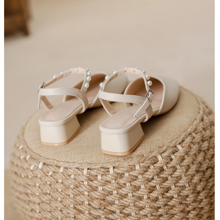Nuevas sandalias de cabeza de perla 2026 verano versátil tacones gruesos suaves zapatos de talón medio Mary raros
