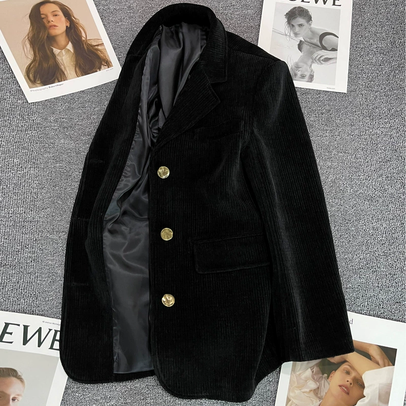 Вельветовый черный пиджак женский осень и зима 2024 новая корейская версия дизайна чувствует повседневный тонкий темпераментный костюм