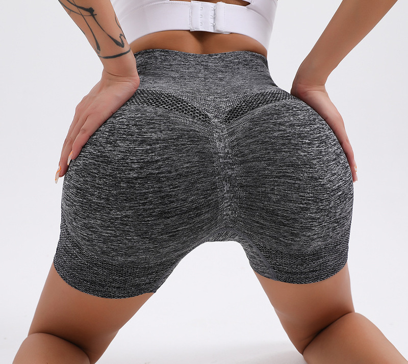 Yoga Pants Women's Seamless Peach Hip Fitness Pants High Waist Hip Lifting Belly Tight Quick-drying Base Three-point Sports Shorts