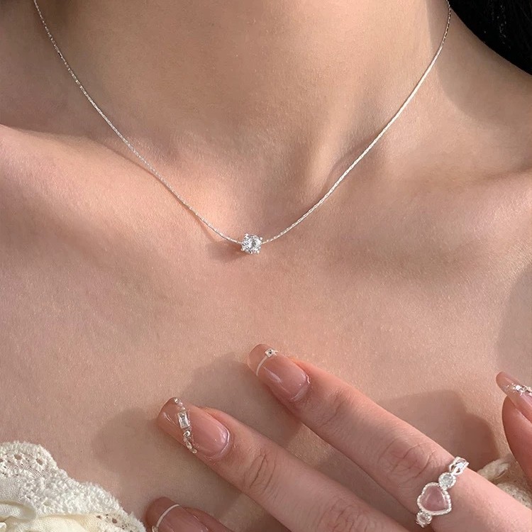 Four-pronged Solitaire Diamond Necklace S925 Sterling Silver Simple Fashion Light Luxury Niche High-end Versatile_voghion.com