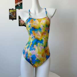 专业竞速泳衣女2026新款游泳馆竞技连体三角游泳馆保守显瘦泳装女