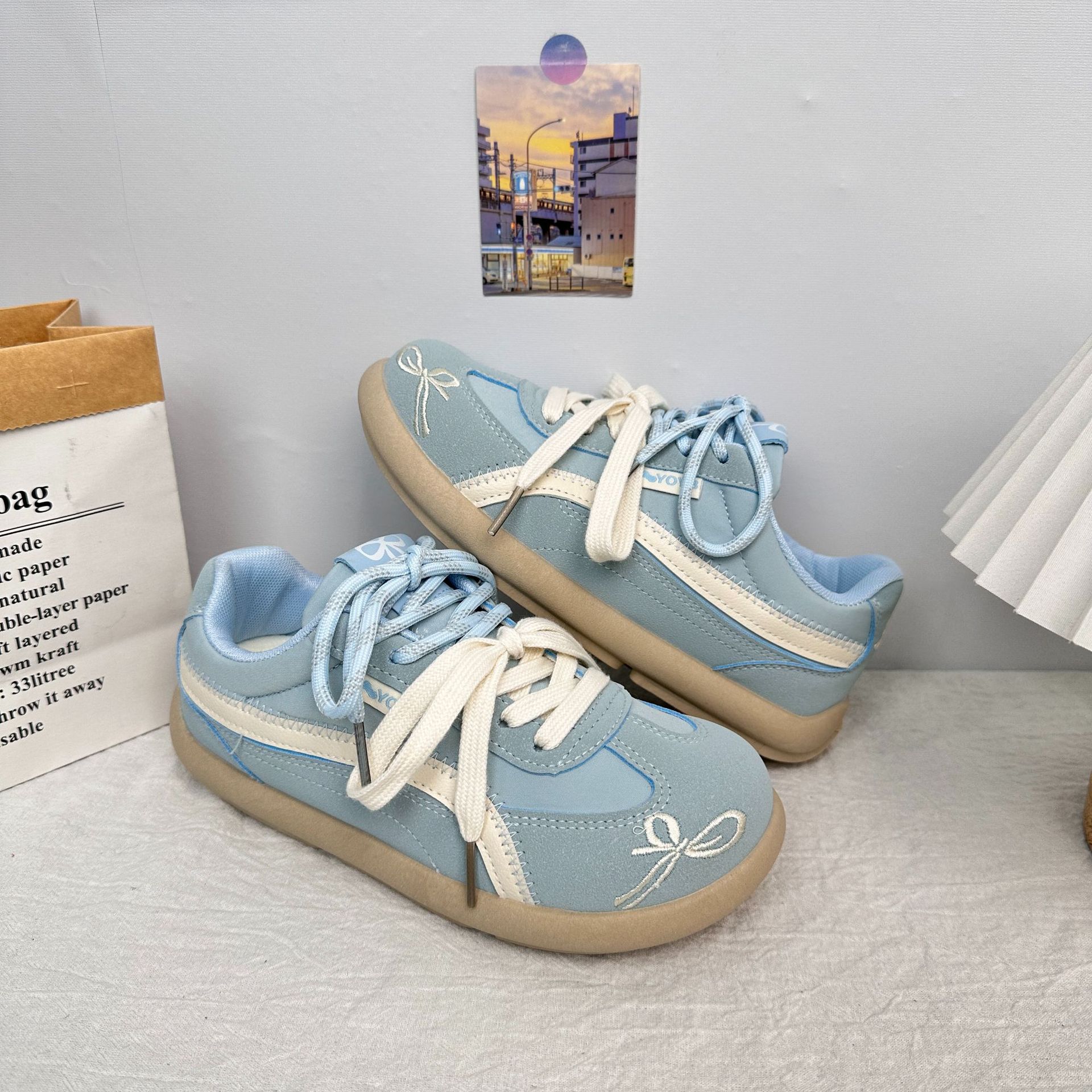 Zapatos de entrenamiento de Yuanbo alemán para mujer, primavera de 2025, nuevas zapatillas deportivas de ocio de cabeza cuadrada de todo fósforo, zapatos Forrest Gump con cordones image 8