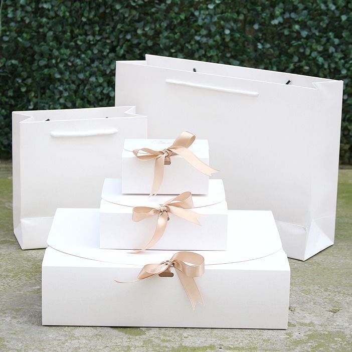 礼盒ins精美礼品盒礼袋生日礼物节日包装盒