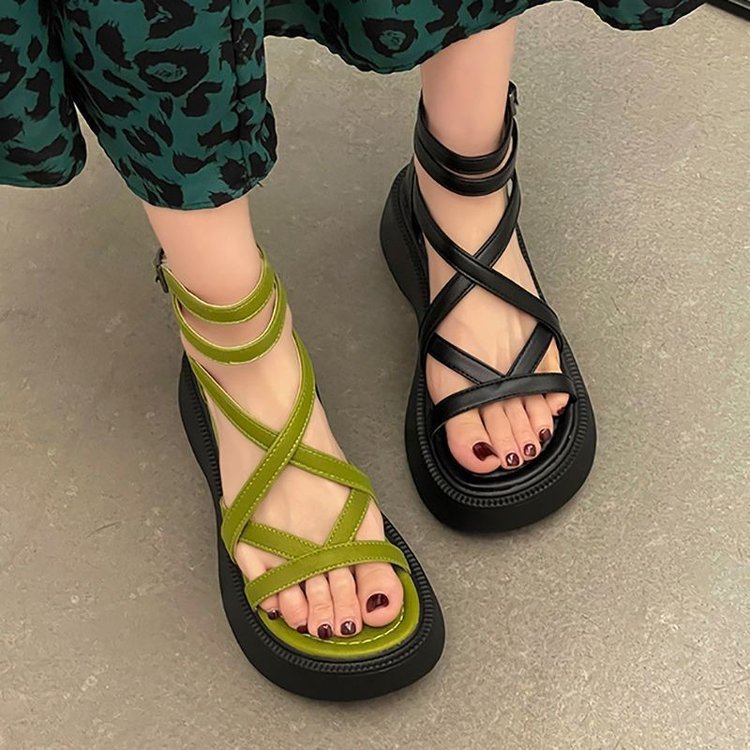 Muffin bottom sandalias mujeres 2026 verano nuevo diseño hueco de altura de suela gruesa cruzada zapatos romanos sandalias botas