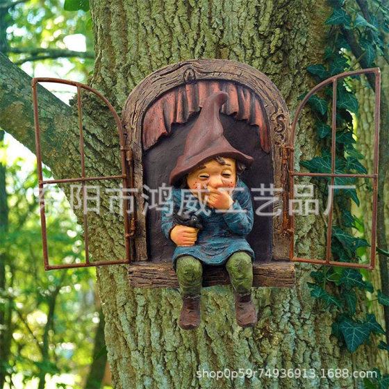 New cross-border dwarf dwarf flip window pendant wall garden trunk decoration wall decoration resin statue decoration home