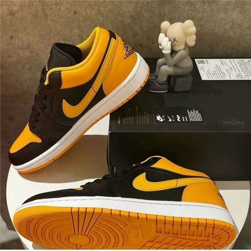 人気の AJ1 黒と紫のつま先ロートップ多用途イン男性と女性のカップルカジュアルキャンパス学生トレンディなスポーツスニーカー aj|undefined