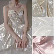 一整块布丝缎光滑礼服缎面丝绸水光婚纱液态金属硬挺布料设计面料