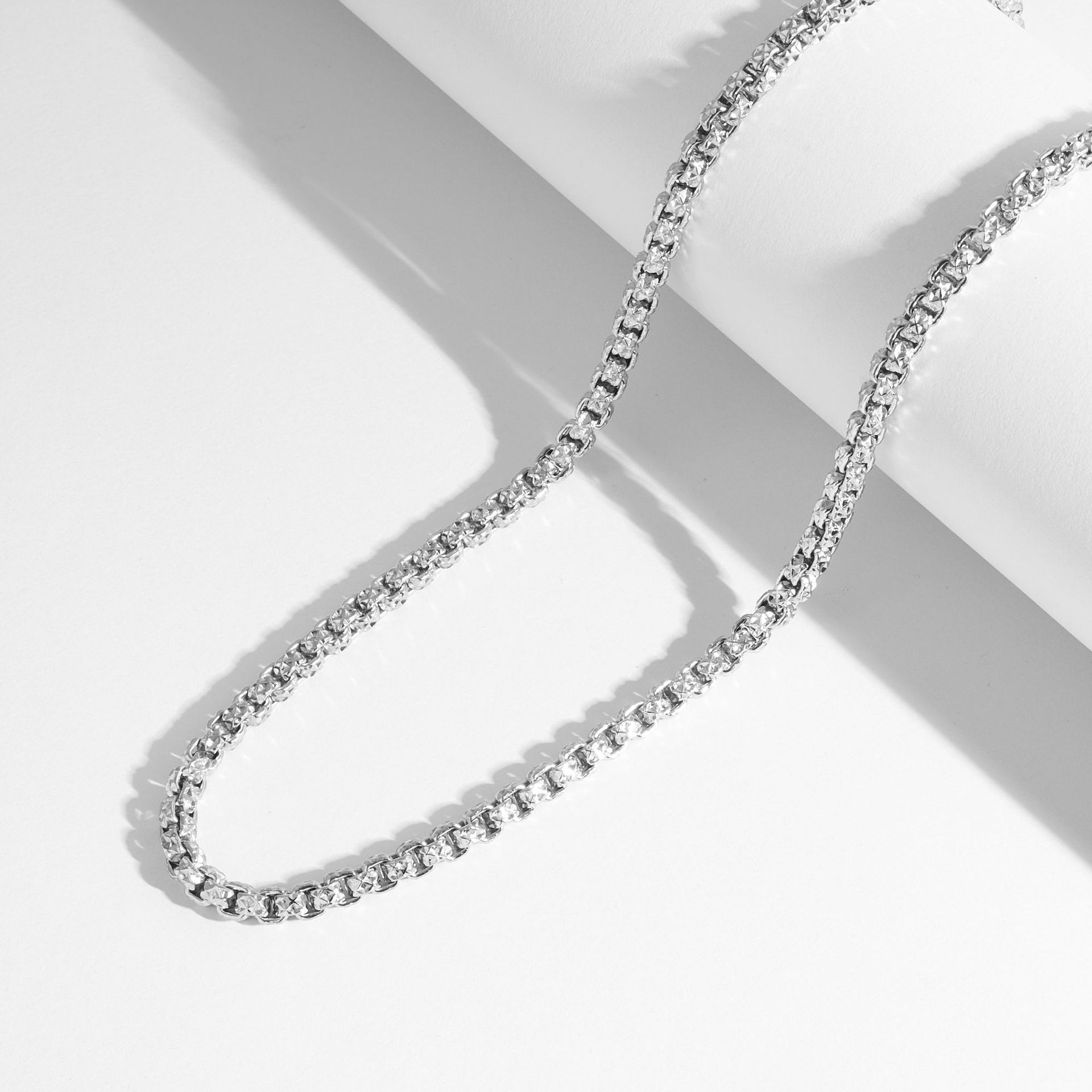 Iconic Cuban Chain Necklace For Men With Pendant Symbol Of Heritage_voghion.com